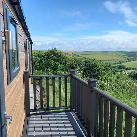 Valley View - Panoramic Views Of Rame Torpoint Exterior photo